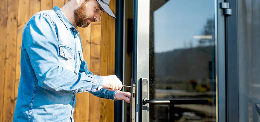 Frameless Glass Storefront Door Locks Replacement in Del Aire, CA