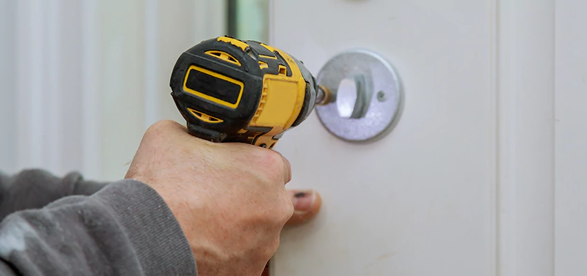 Street Locksmith For Smart Lock Repair in Del Aire, CA